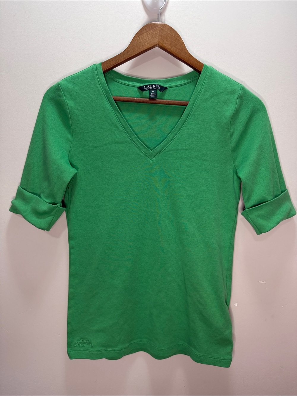 Lauren Ralph Lauren Green V-Neck Short Sleeve Tee 23.5x18